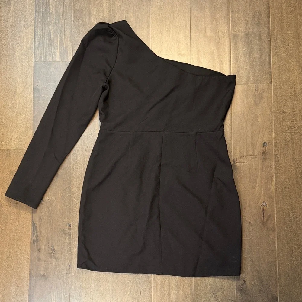 Lulu's All is Well Black One-Shoulder Long Sleeve Bodycon Dress - Picture 7 of 7